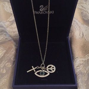 ✨NEW SWAROVSKI pendant  silver necklace ✨